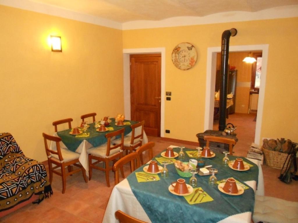 Вилла Il Grappolo In Langa Monastero Bormida Экстерьер фото